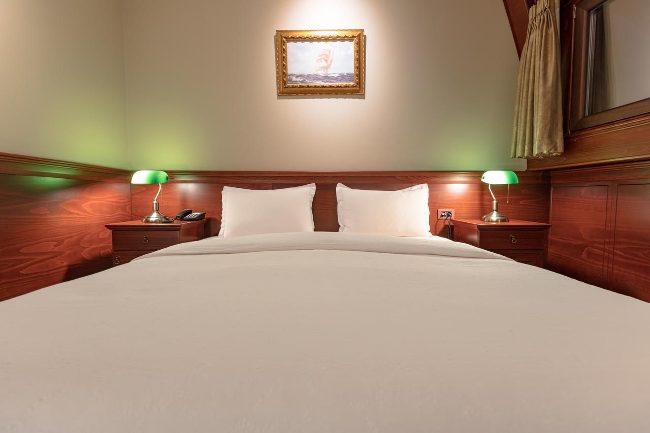 Hotel Senigallia Скоп'є Екстер'єр фото