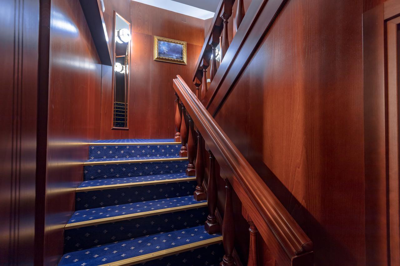 Hotel Senigallia Скоп'є Екстер'єр фото