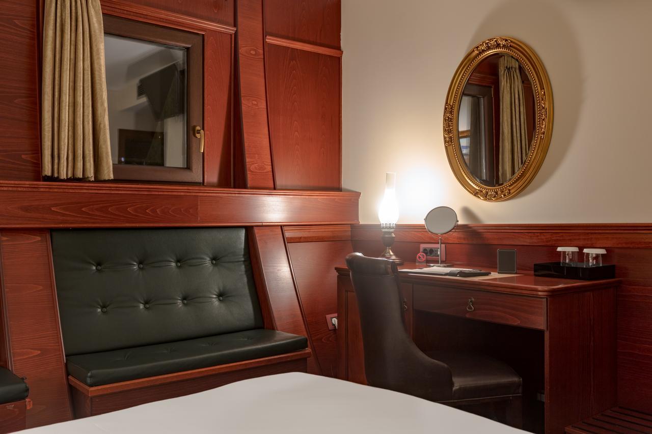 Hotel Senigallia Скоп'є Екстер'єр фото